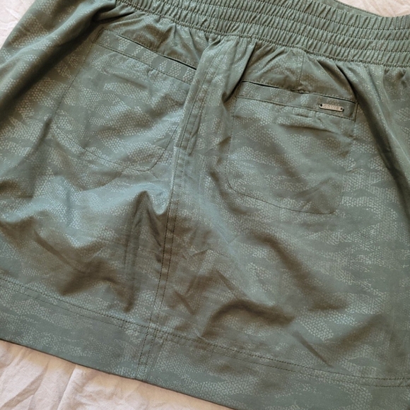Orvis Sport Tennis Skirt Camo embossed design womens size small - Picture 3 of 10